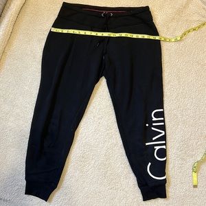 Calvin Klein cropped joggers size Medium